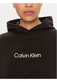 Calvin Klein Bluza Hero Logo K20K205449 Czarny Regular Fit. Kolor: czarny. Materiał: bawełna