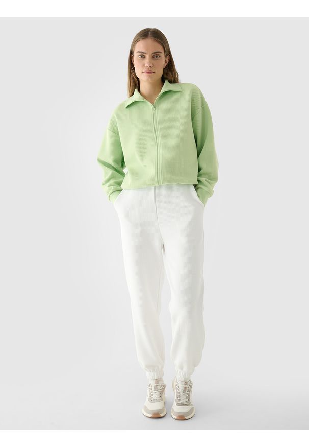 4f - 4F Bluza crop top rozpinana bez kaptura damska - zielona XL. Okazja: na co dzień. Typ kołnierza: bez kaptura. Kolor: zielony. Materiał: dzianina, syntetyk, materiał, dresówka, bawełna. Wzór: jednolity, ze splotem. Styl: casual, klasyczny, sportowy