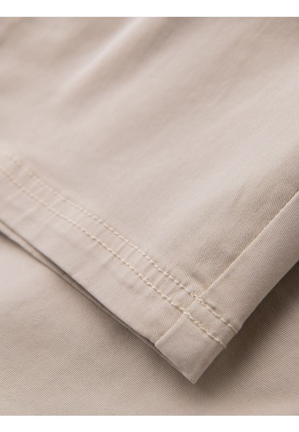 Ombre Clothing - Szorty męskie o luźnym kroju z kieszeniami typu cargo – kremowe V1 - Rozmiar: XL. Okazja: na co dzień. Kolor: kremowy. Materiał: tkanina, dzianina, materiał, bawełna, elastan. Sezon: lato. Styl: klasyczny, casual, elegancki