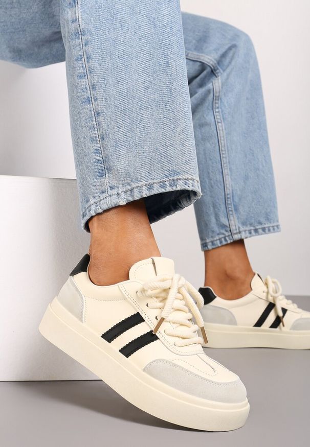 Born2be - Beżowo-Czarne Sneakersy na Grubej Podeszwie z Paskami i Sznurowaniem Tiariel. Zapięcie: pasek. Kolor: beżowy