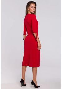 Sukienki.shop - Dopasowana sukienka z rozcięciem czerwona. Okazja: na randkę. Kolor: czerwony #2