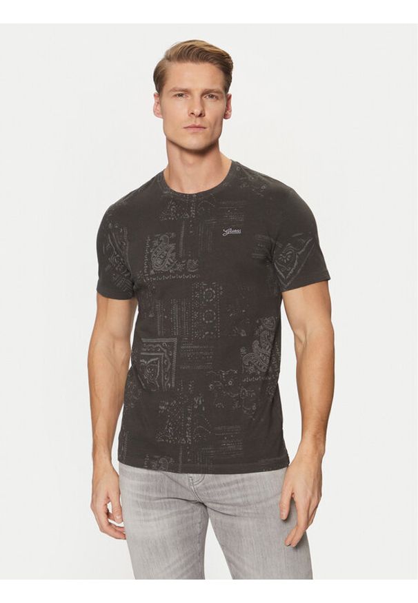 Guess T-Shirt M5RI09 I3Z14 Kolorowy Slim Fit. Materiał: bawełna. Wzór: kolorowy