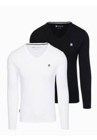 Ombre Clothing - Komplet męskich longsleeve'ów SLIM FIT z dekoltem typu V i logotypem 2-pak – mix biały/czarny V2 - Rozmiar: XL. Okazja: na co dzień. Kolor: biały. Materiał: elastan, bawełna. Długość rękawa: długi rękaw. Styl: casual