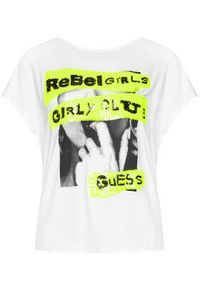 Guess T-Shirt Shelly W0YI95 K68D0 Biały Regular Fit. Kolor: biały. Materiał: wiskoza