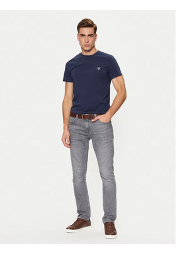 Guess T-Shirt Caleb U97M00 KCD31 Granatowy Slim Fit. Kolor: niebieski. Materiał: bawełna