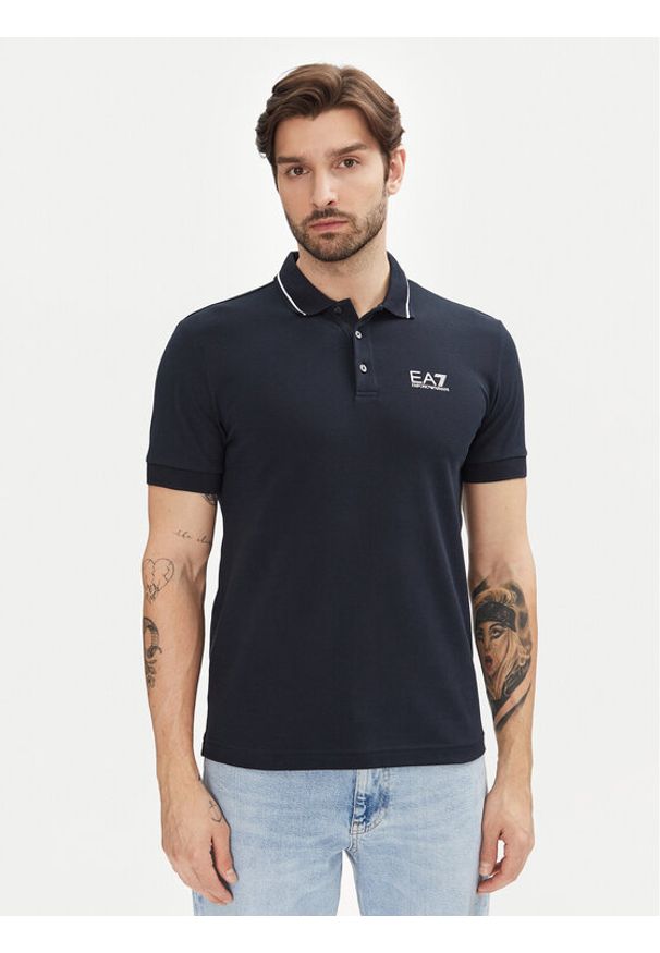 EA7 Emporio Armani Polo 8NPF16 PJVUZ 1562 Granatowy Slim Fit. Typ kołnierza: polo. Kolor: niebieski. Materiał: bawełna