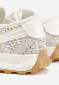 Born2be - Szare Sneakersy z Abstrakcyjną Podeszwą z Tłoczeniem i Ozdobnymi Paskami Emaliane. Okazja: na co dzień. Zapięcie: pasek. Kolor: szary #7