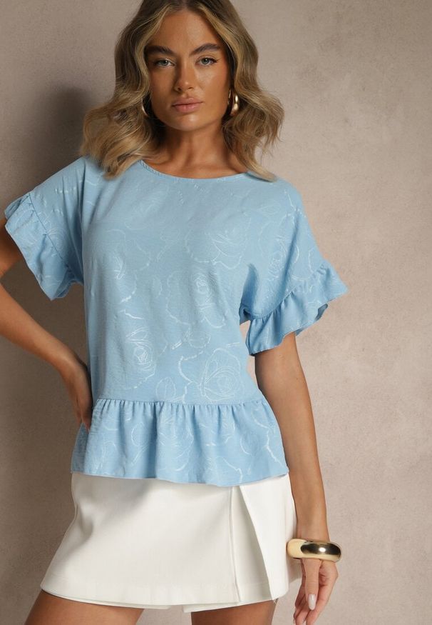 Renee - Jasnoniebieska Bluzka Oversize Ozdobiona Falbanami Liriele. Okazja: na co dzień. Kolor: niebieski. Materiał: jeans. Wzór: aplikacja. Styl: casual