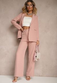 Renee - Różowa Marynarka z Imitacją Kieszeni i Usztywnioną Linią Ramion Vivissea. Okazja: na co dzień, na spotkanie biznesowe. Kolor: różowy. Materiał: jeans. Wzór: aplikacja. Styl: biznesowy, klasyczny, elegancki, casual #4