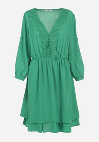 Born2be - Zielona Rozkloszowana Sukienka Mini z Ozdobnym Dekoltem i Gumką w Pasie Braely. Kolor: zielony. Materiał: tkanina. Długość: mini