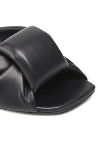 Furla Klapki Piuma YF244NL-NLK000-O6000-4-401-20-IT-3500-S Czarny. Kolor: czarny. Materiał: skóra #2