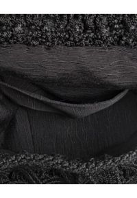 LULU by Liana K. - Czarny plecak z frędzlami Macrame. Kolor: czarny. Wzór: aplikacja. Styl: boho, wakacyjny #3