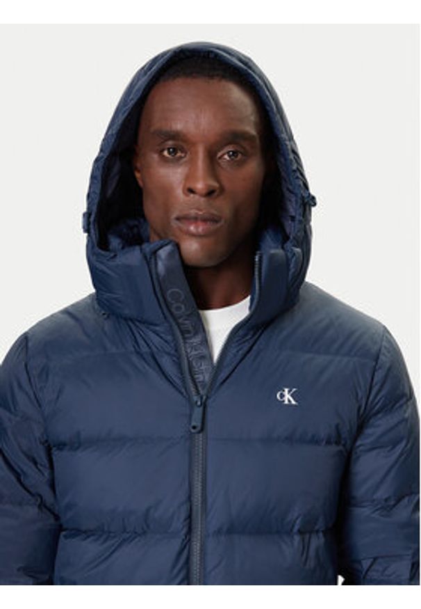 Calvin Klein Jeans Kurtka puchowa LV04RC518G Granatowy Regular Fit. Kolor: niebieski. Materiał: syntetyk