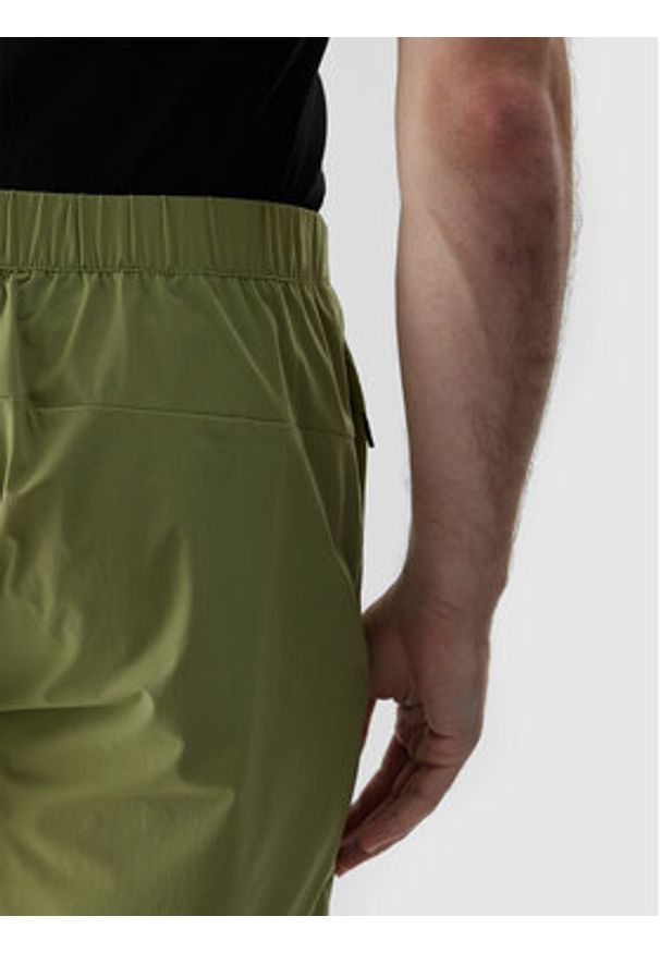 4f - 4F Szorty materiałowe 4FWSS24TFSHM425 Zielony Regular Fit. Kolor: zielony. Materiał: syntetyk