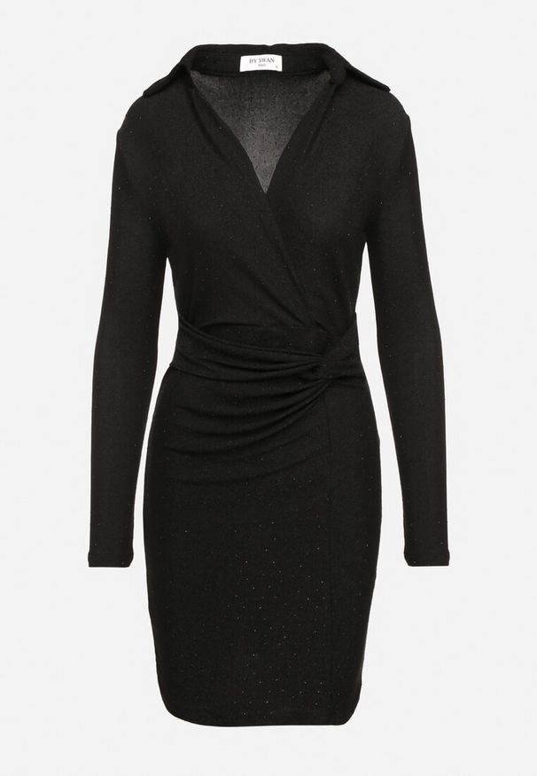 Born2be - Czarna Sukienka o Kopertowym Kroju z Gumką w Talii Paskiem i Metaliczną Nicią Miathriae. Okazja: na co dzień. Kolor: czarny. Materiał: jeans. Typ sukienki: kopertowe. Styl: casual, elegancki