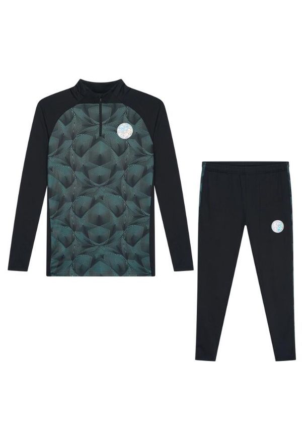 CHAMPIONS LEAGUE - Dres piłkarski dziecięcy Champions League. Kolor: czarny. Materiał: dresówka. Styl: sportowy