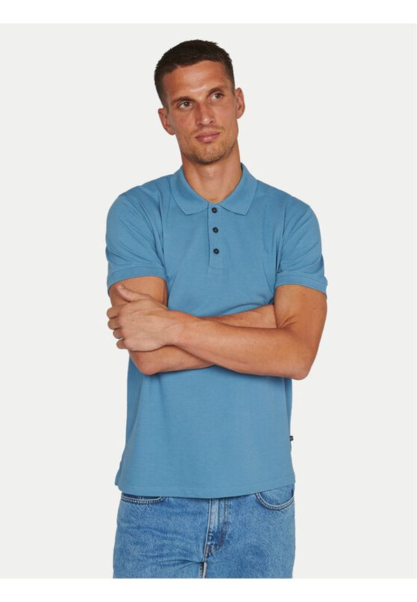 Matinique Polo 30206461 Niebieski Regular Fit. Typ kołnierza: polo. Kolor: niebieski. Materiał: bawełna