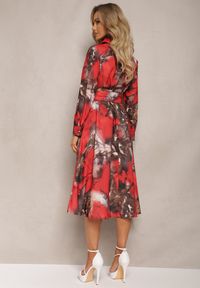 Renee - Czerwono-Brązowa Rozkloszowana Sukienka Midi z Paskiem z Klamrą Qirvina. Okazja: na co dzień. Kolor: czerwony. Typ sukienki: proste. Styl: elegancki, casual. Długość: midi #3
