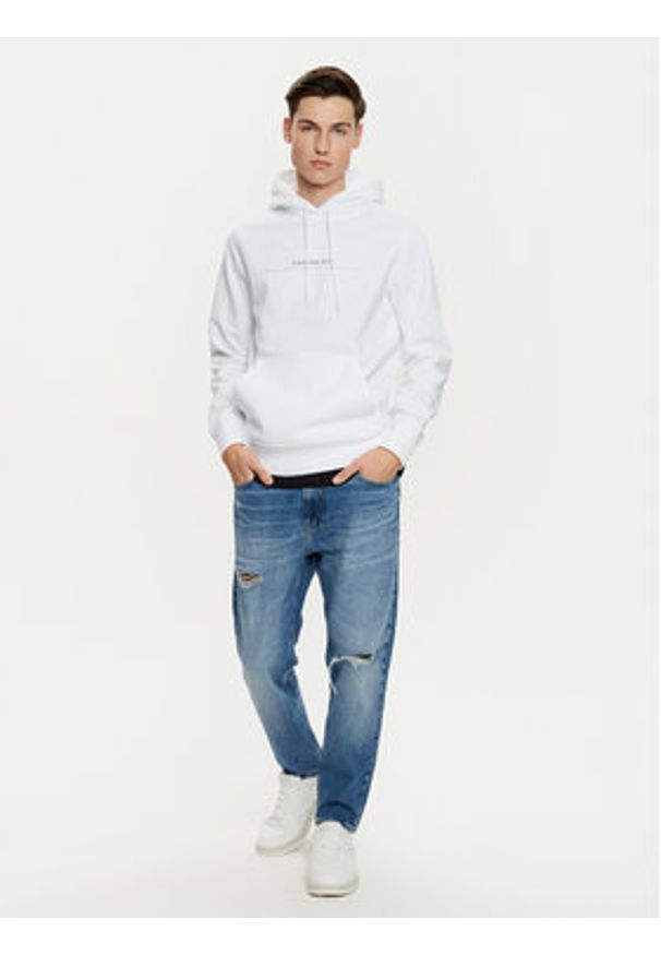 Calvin Klein Jeans Bluza Minimal Logo J30J327076 Biały Regular Fit. Kolor: biały. Materiał: syntetyk, bawełna