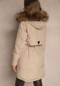 Renee - Beżowa Klasyczna Kurtka Parka z Kapturem z Futrem Nalisava. Typ kołnierza: kaptur. Kolor: beżowy. Materiał: futro. Styl: klasyczny #3
