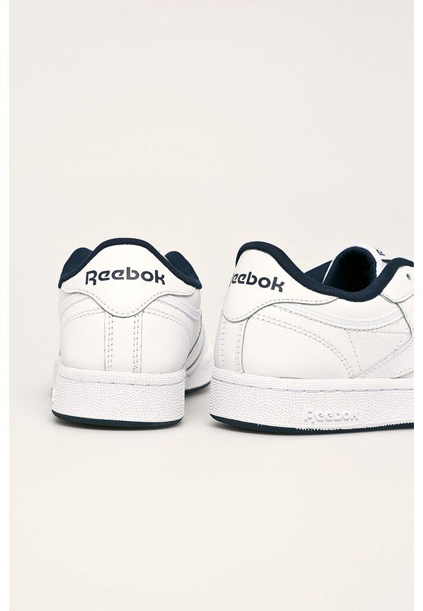 Reebok Classic - Buty dziecięce Club C. Nosek buta: okrągły. Zapięcie: sznurówki. Kolor: biały. Materiał: guma. Model: Reebok Classic, Reebok Club