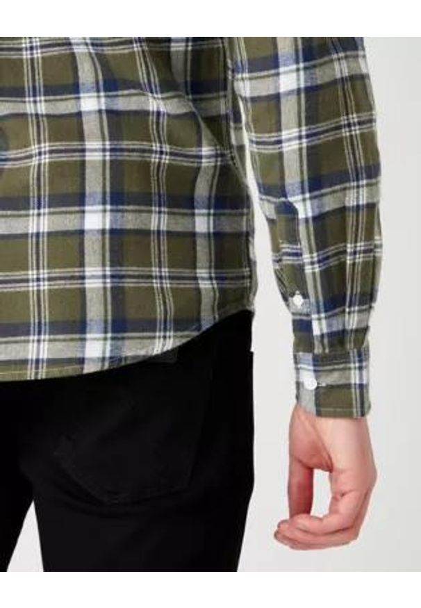 Wrangler - MĘSKA KOSZULA WRANGLER LS 1 PKT SHIRT IVY GREEN W5F1B3XIX 112141439