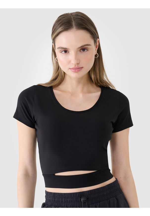 4f - T-shirt crop top gładki damski - czarny. Okazja: na co dzień. Kolor: czarny. Materiał: jersey, materiał, bawełna, elastan, dzianina. Długość rękawa: krótki rękaw. Długość: krótkie. Wzór: gładki. Styl: sportowy, casual