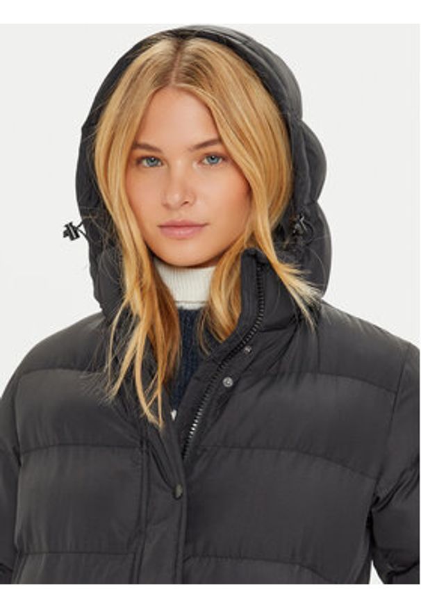 Pepe Jeans Kurtka zimowa Bibi PL402437 Czarny Loose Fit. Kolor: czarny. Materiał: syntetyk. Sezon: zima