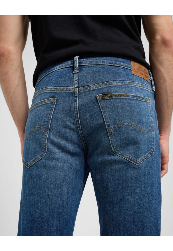 Lee - MESKIE SPODNIE JEANSOWE LEE DAREN ZIP FLY STAN 112370531