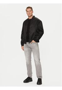 Armani Exchange Kurtka bomber XM000195 AF12011 UC001 Czarny Regular Fit. Kolor: czarny. Materiał: syntetyk