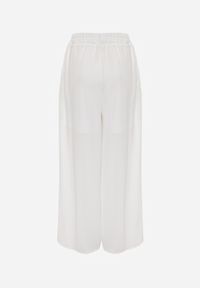 Renee - Białe Wiskozowe Spodnie Szerokie High Waist Rissalene. Okazja: do pracy, na spotkanie biznesowe. Stan: podwyższony. Kolor: biały. Materiał: wiskoza. Styl: elegancki, biznesowy #3