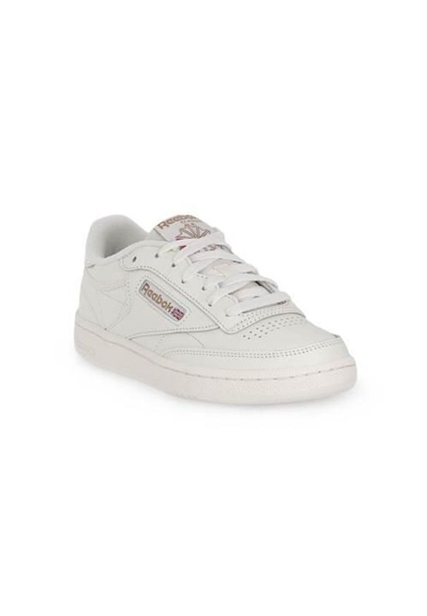 Buty do chodzenia męskie Reebok Club C 85. Zapięcie: sznurówki. Kolor: biały. Materiał: guma, tkanina, skóra. Szerokość cholewki: normalna. Model: Reebok Club. Sport: turystyka piesza