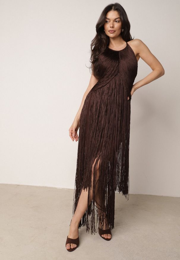 Born2be - Brązowa Koktajlowa Sukienka na Ramiączkach Zdobiona Frędzlami Kelennea. Kolor: brązowy. Długość rękawa: na ramiączkach. Wzór: aplikacja. Typ sukienki: dopasowane. Styl: wizytowy