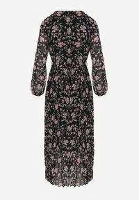 Born2be - Czarna Sukienka Maxi z Gumką w Talii i Plisowanym Dółem Danora. Typ kołnierza: dekolt kopertowy. Kolor: czarny. Długość rękawa: długi rękaw. Typ sukienki: kopertowe. Długość: maxi #5