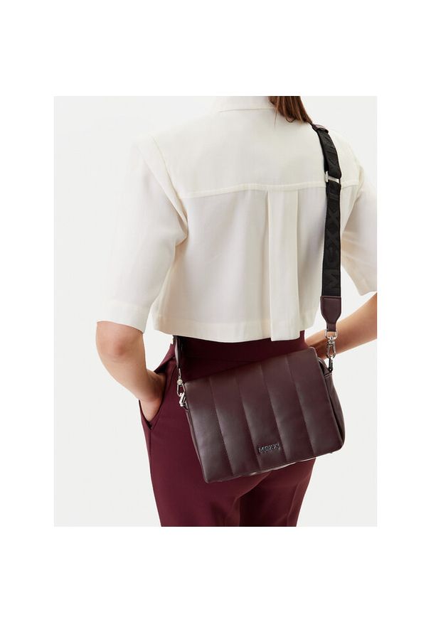 Torebka MEXX. Kolor: czerwony