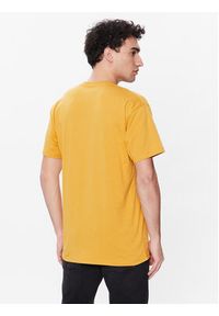 Vans T-Shirt Full Patch VN000QN8 Żółty Classic Fit. Kolor: żółty. Materiał: bawełna