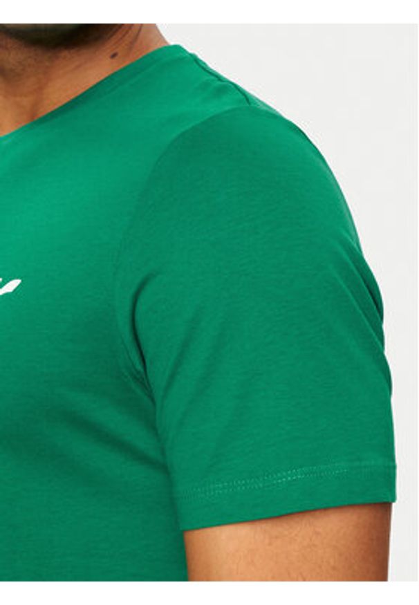 s.Oliver T-Shirt 2139909 Zielony Regular Fit. Kolor: zielony. Materiał: bawełna