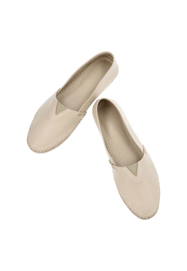 Beżowe Półbuty Armodo Skórzane Wygodne Buty. Kolor: beżowy. Materiał: skóra. Szerokość cholewki: normalna. Wzór: jednolity