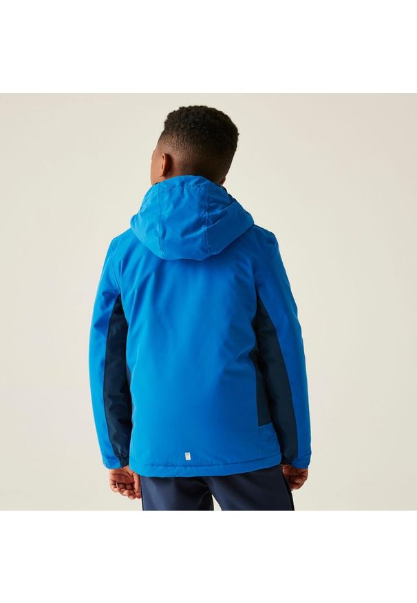 Regatta - Kurtka dziecięca przejściowa przeciwdeszczowa Hurdle. Kolor: niebieski. Materiał: puch, materiał. Styl: sportowy