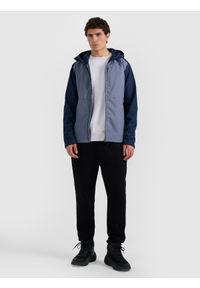 4f - 4F Kurtka softshell wiatroodporna męska - granatowa XL. Typ kołnierza: kaptur. Kolor: niebieski. Materiał: softshell. Technologia: Windstopper. Sezon: zima