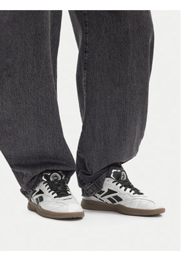 Reebok Sneakersy EO-HAMMER STREET 100230342 Srebrny. Kolor: srebrny. Materiał: skóra