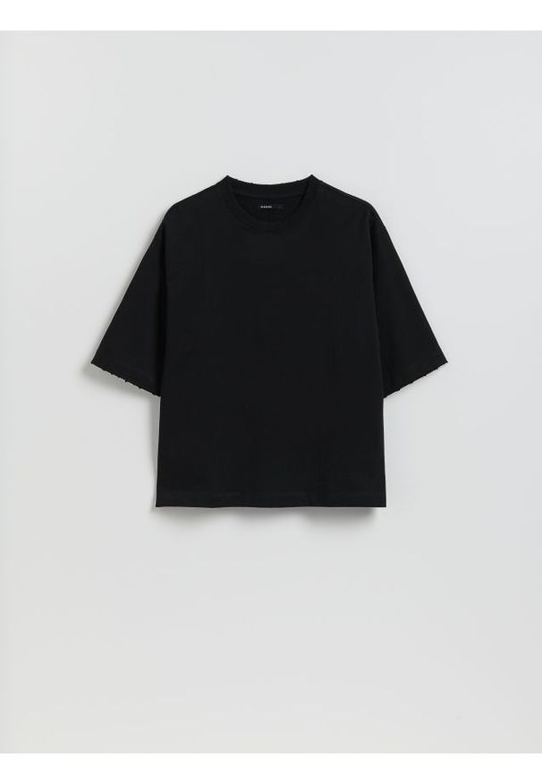 Reserved - Bawełniany t-shirt boxy - czarny. Kolor: czarny. Materiał: bawełna