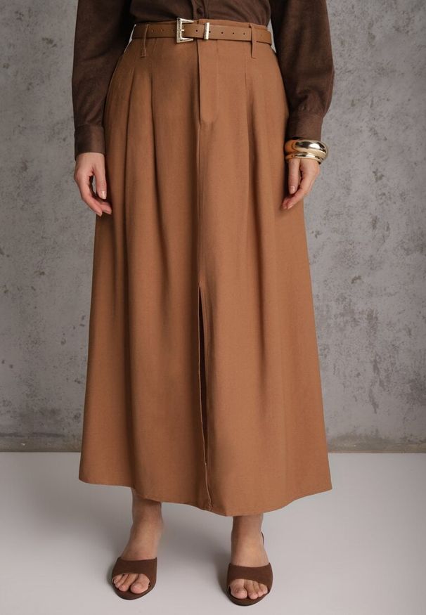 Renee - Brązowa Rozkloszowana Spódnica z Wiskozy Zdobiona Rozcięciem i Paskiem Urilia. Kolor: brązowy. Materiał: wiskoza. Wzór: aplikacja. Styl: elegancki