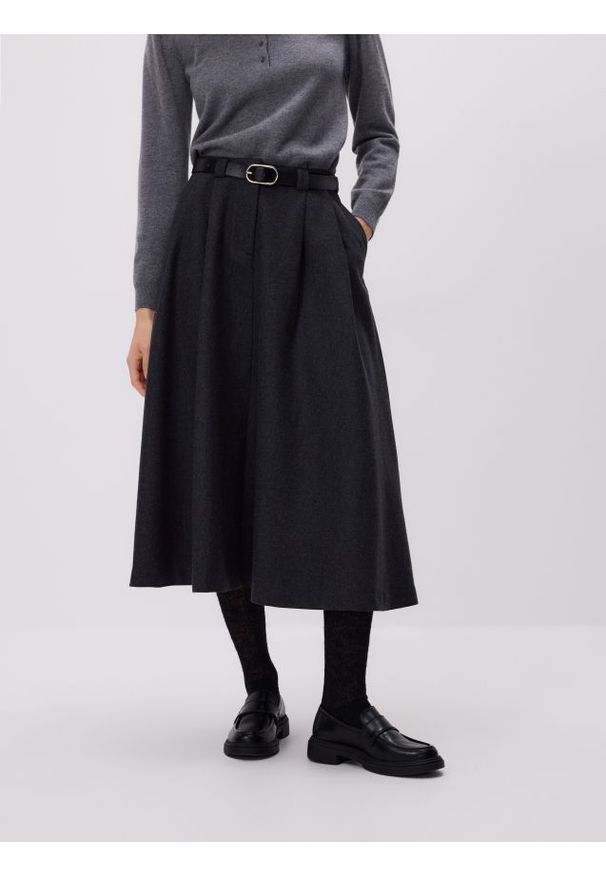 Reserved - Spódnica z wełną - ciemnoszary. Kolor: szary. Materiał: wełna