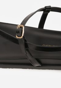 Renee - Czarne Sandały Japonki na Palec na Platformie z Metaliczną Ozdobą Rinevia. Kolor: czarny. Materiał: jeans. Wzór: aplikacja. Sezon: lato. Obcas: na platformie. Styl: elegancki #8