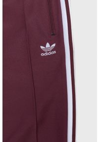 adidas Originals spodnie dresowe Adicolor HB9440 męskie kolor fioletowy z aplikacją. Kolor: fioletowy. Materiał: dresówka. Wzór: aplikacja #2