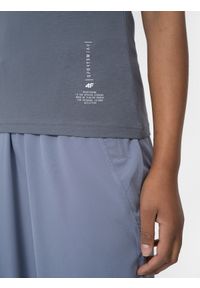 4f - T-shirt slim z bawełną organiczną damski. Kolor: szary. Materiał: bawełna. Wzór: nadruk