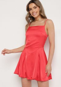 Born2be - Czerwona Sukienka Vices na Ramiączkach o Fasonie Bombki Folonna. Okazja: na co dzień. Typ kołnierza: dekolt kwadratowy. Kolor: czerwony. Długość rękawa: na ramiączkach. Typ sukienki: bombki. Styl: casual, elegancki #4