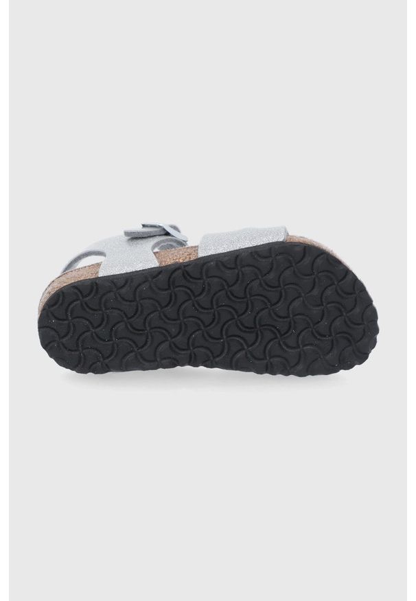 Birkenstock Sandały kolor srebrny. Zapięcie: klamry. Kolor: srebrny. Materiał: skóra, materiał, nubuk. Wzór: gładki