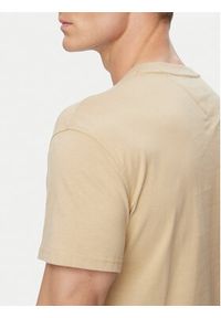 Tommy Jeans T-Shirt DM0DM22504 Beżowy Regular Fit. Kolor: beżowy. Materiał: bawełna #3